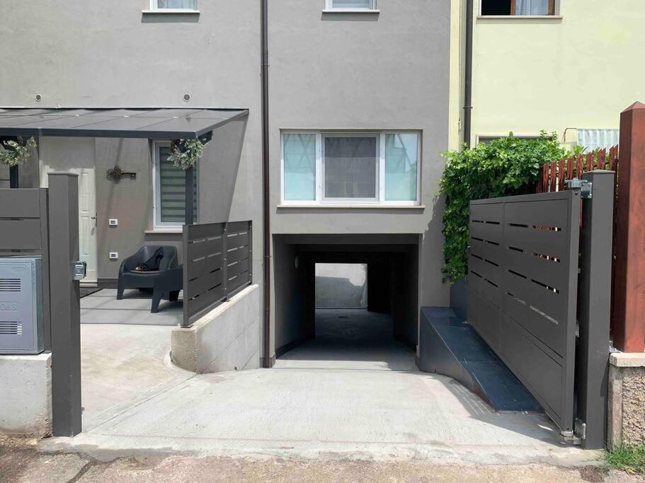 Studio In Perlar, Veronafiera *